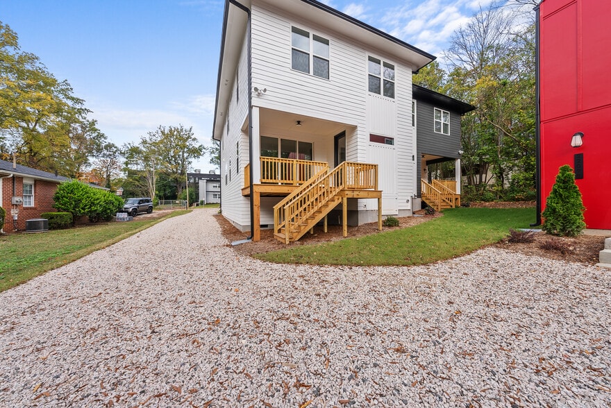 2209 Garden Place Pl, Raleigh, NC for sale - Building Photo - Image 3 of 23