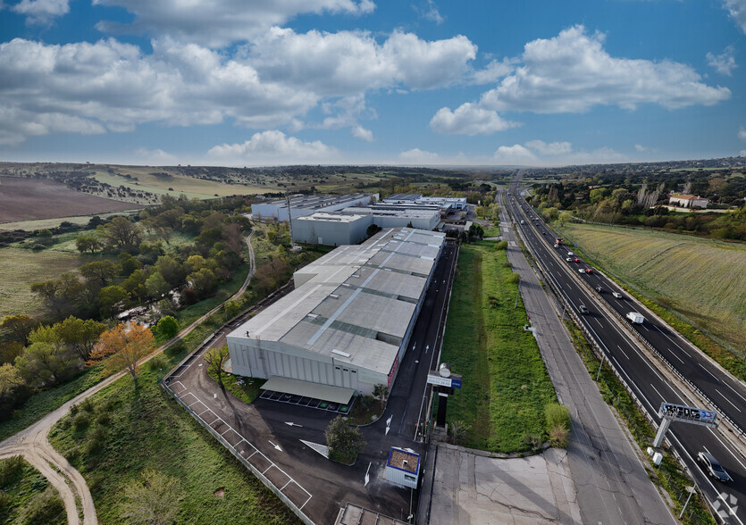 Industrial in San Agustín del Guadalix, MAD for lease - Primary Photo - Image 1 of 6