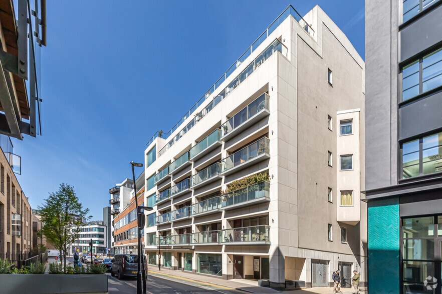 50 Featherstone St, London for lease - Building Photo - Image 3 of 19