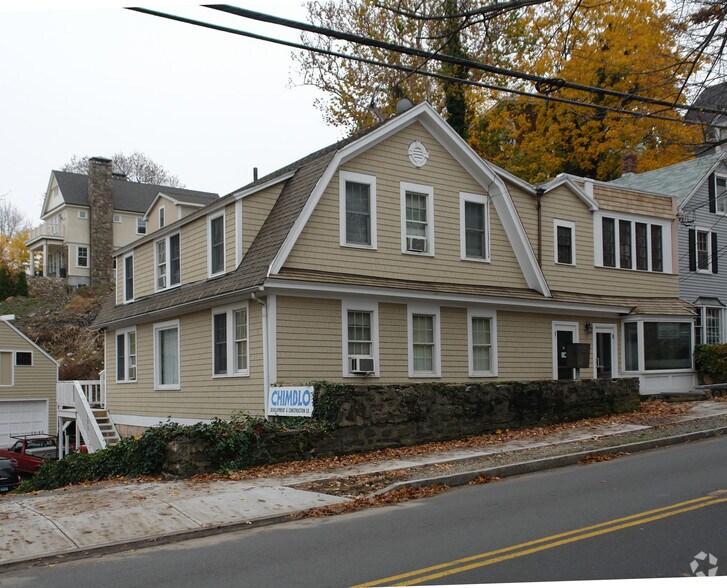 24 Sound View Dr, Greenwich, CT for sale - Building Photo - Image 1 of 1