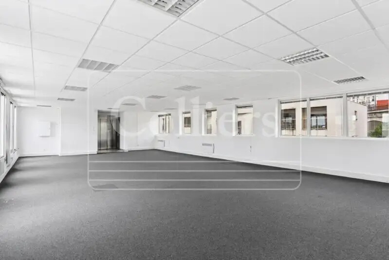 8 Rue Edouard Naud, Issy-les-Moulineaux for lease Interior Photo- Image 1 of 14