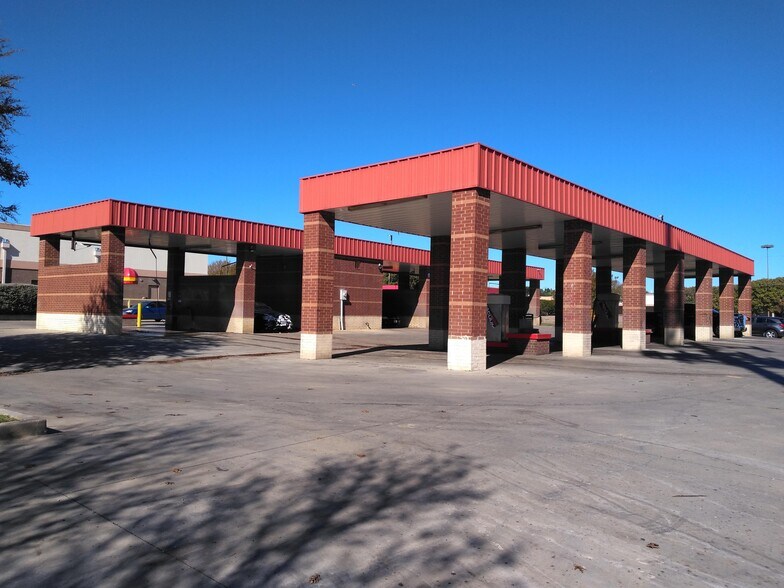 120 SE Green Oaks Blvd, Arlington, TX for sale - Building Photo - Image 1 of 1