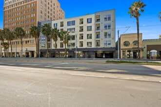 210 E 3rd St, Long Beach, CA for lease Interior Photo- Image 2 of 6