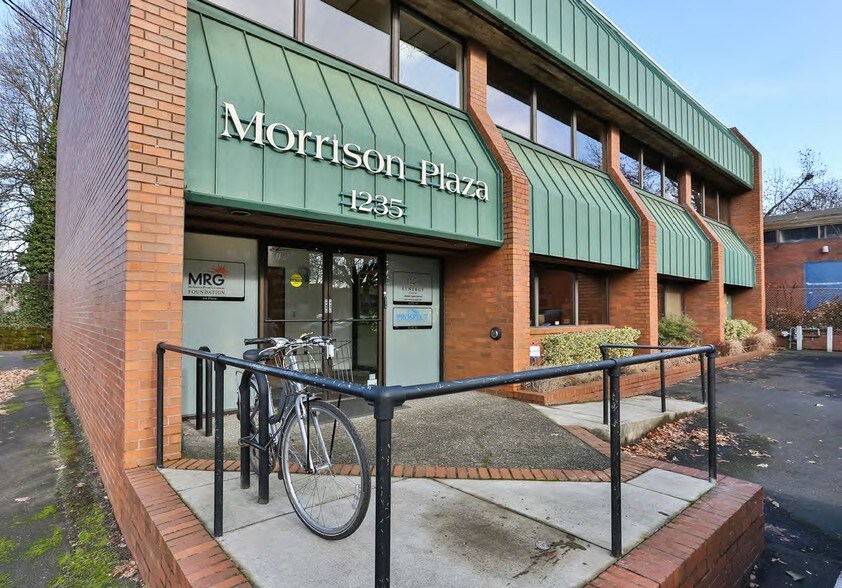 1235 SE Morrison St, Portland, OR for sale - Building Photo - Image 1 of 1