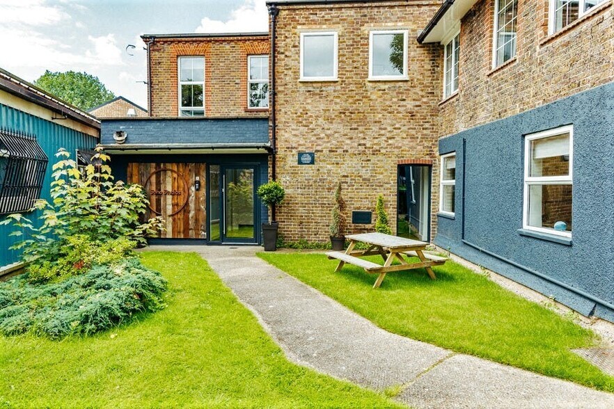 1 Soho Mills, Wooburn Green for sale - Building Photo - Image 3 of 6