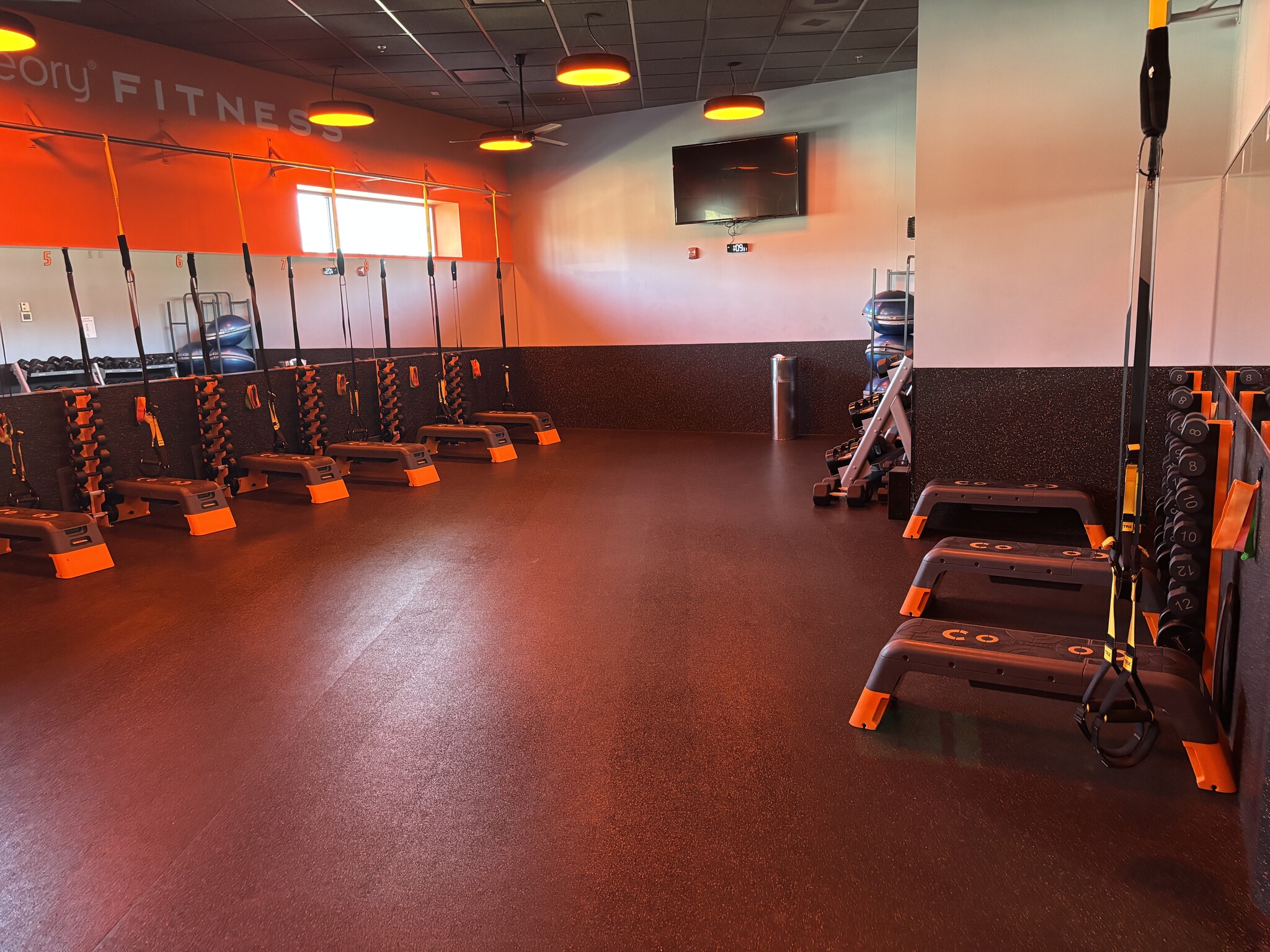 10653-10691 Braddock Rd, Fairfax, VA for lease Interior Photo- Image 1 of 9