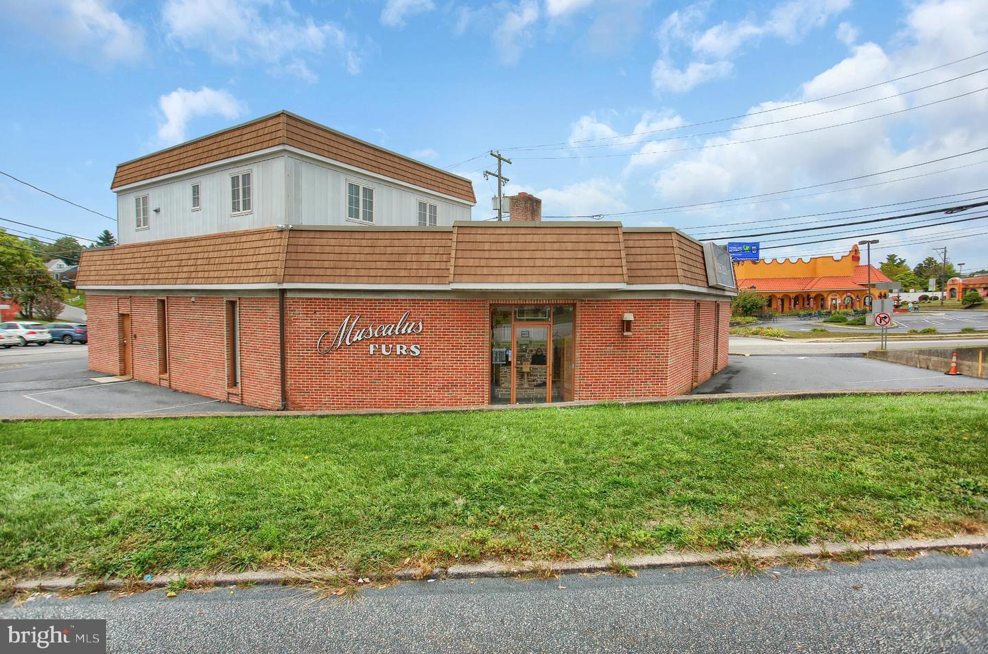 4669 Jonestown Rd, Harrisburg, PA 17109