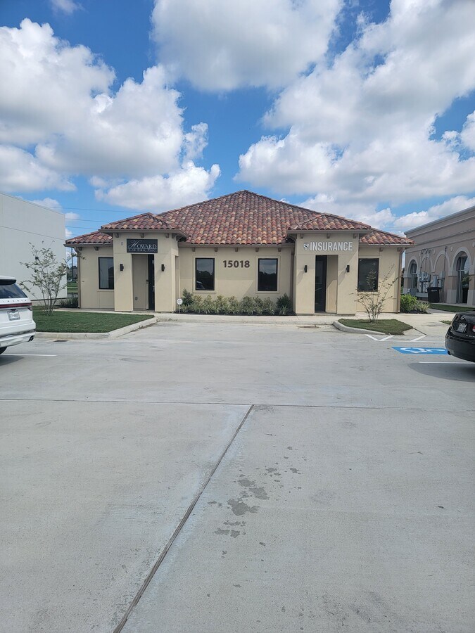 15018 Lakefair Dr, Richmond, TX 77406