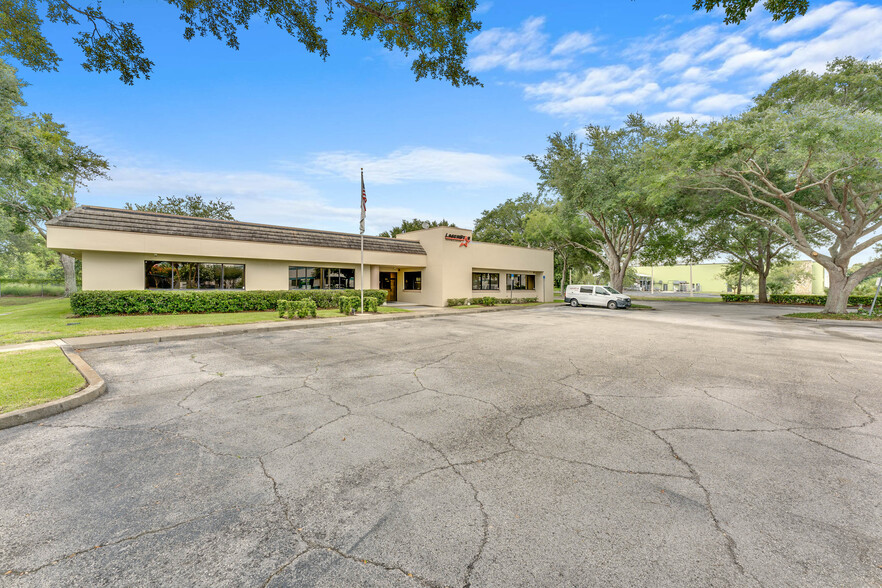 2453 Orlando Central Pky, Orlando, FL for sale - Building Photo - Image 1 of 1