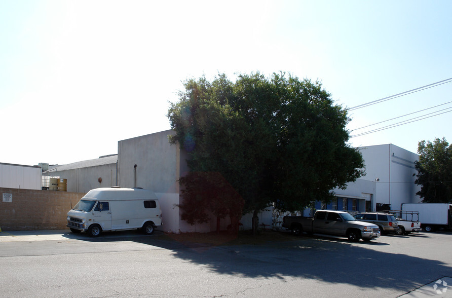 7800 Industry Ave, Pico Rivera, CA for lease - Building Photo - Image 3 of 3