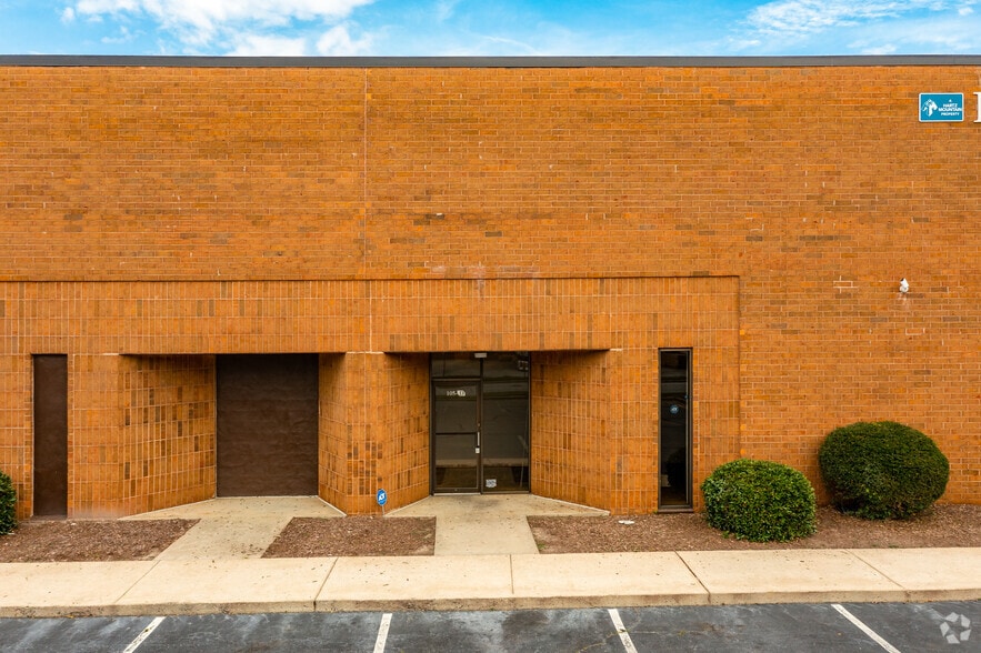 105 Bucknell Ct SW, Atlanta, GA for lease - Building Photo - Image 3 of 7