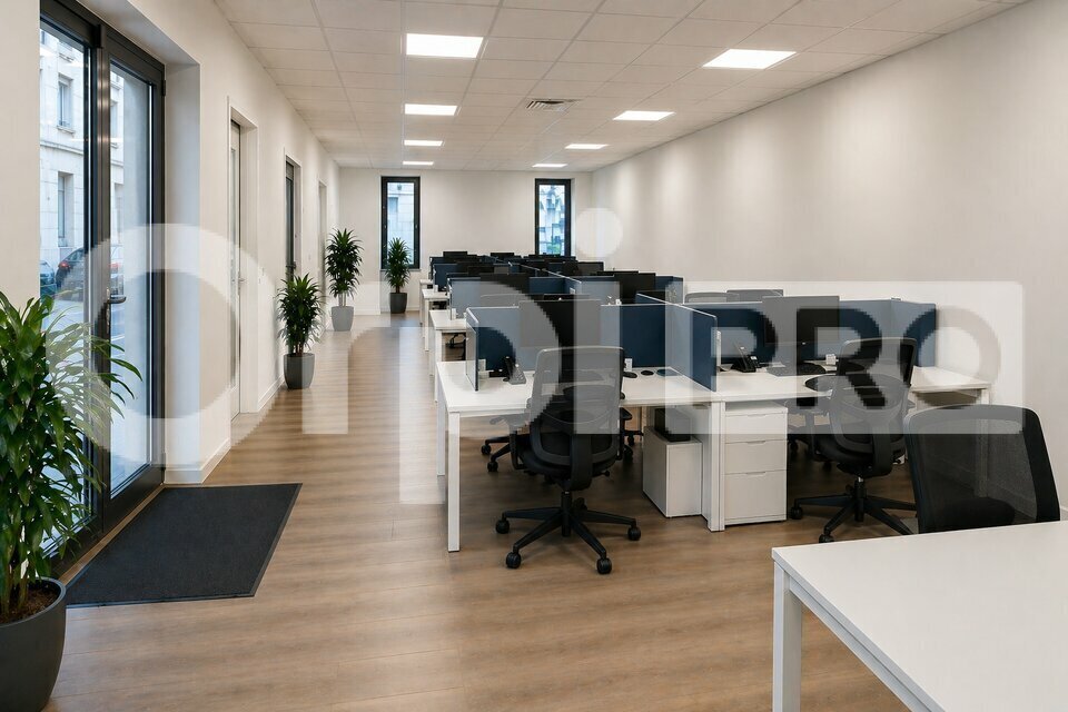 Office in Compiègne for sale Interior Photo- Image 1 of 5