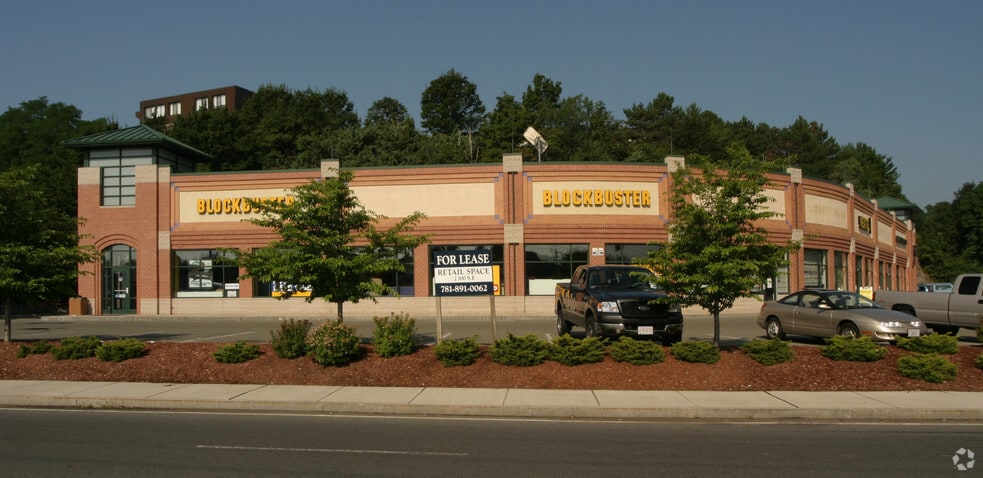 Vinnin Square Swampscott, Swampscott, MA for sale - Primary Photo - Image 1 of 1