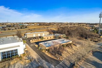 3040 N Hemlock Cir, Broken Arrow, OK - AERIAL  map view - Image1