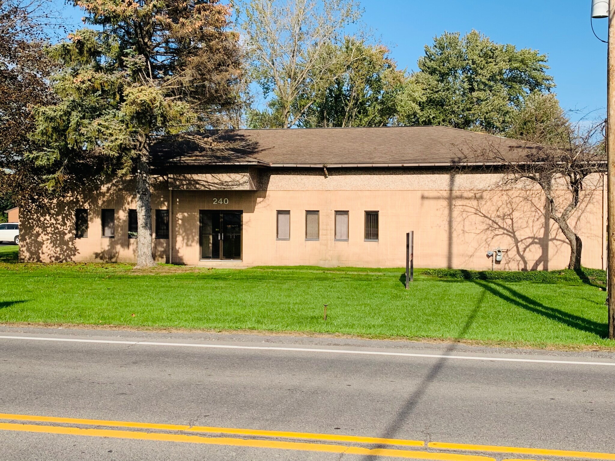 240 Commerce Blvd, Liverpool, NY for sale Building Photo- Image 1 of 1