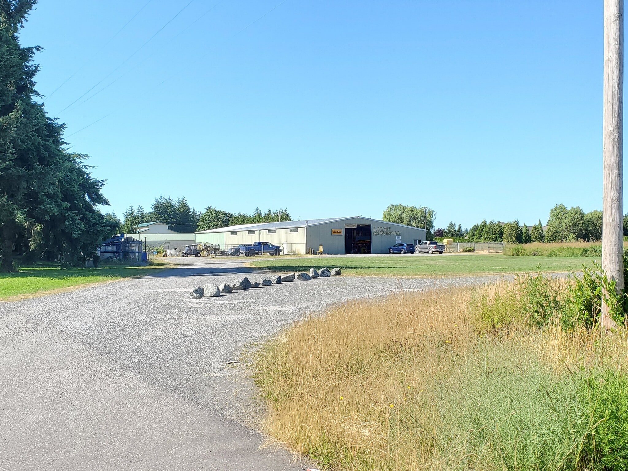 6881 E 5th Pl, Lynden, WA for sale Primary Photo- Image 1 of 22