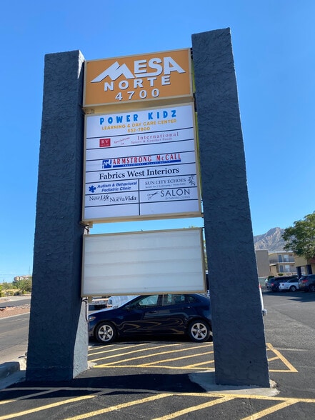 4700 N Mesa St, El Paso, TX for lease - Building Photo - Image 3 of 13