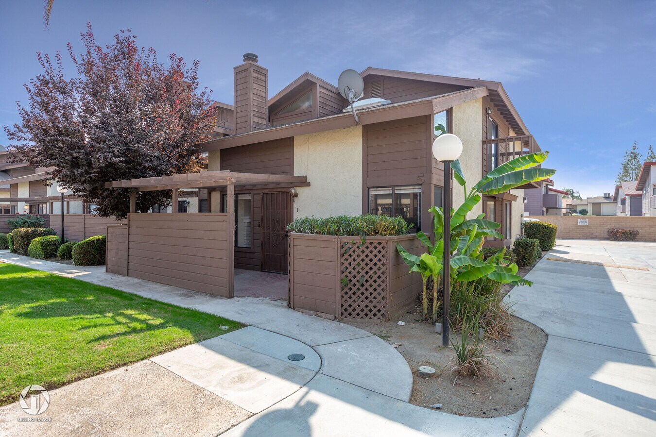 2316 Gosford Rd, Bakersfield, CA 93309