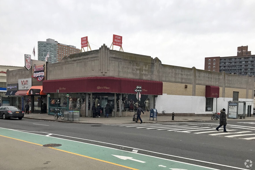 9601-9641 Queens Blvd, Flushing, NY for sale - Primary Photo - Image 1 of 1