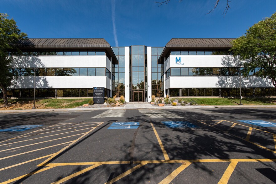 701-799 E Timpanogos Pky, Orem, UT for lease - Building Photo - Image 1 of 38