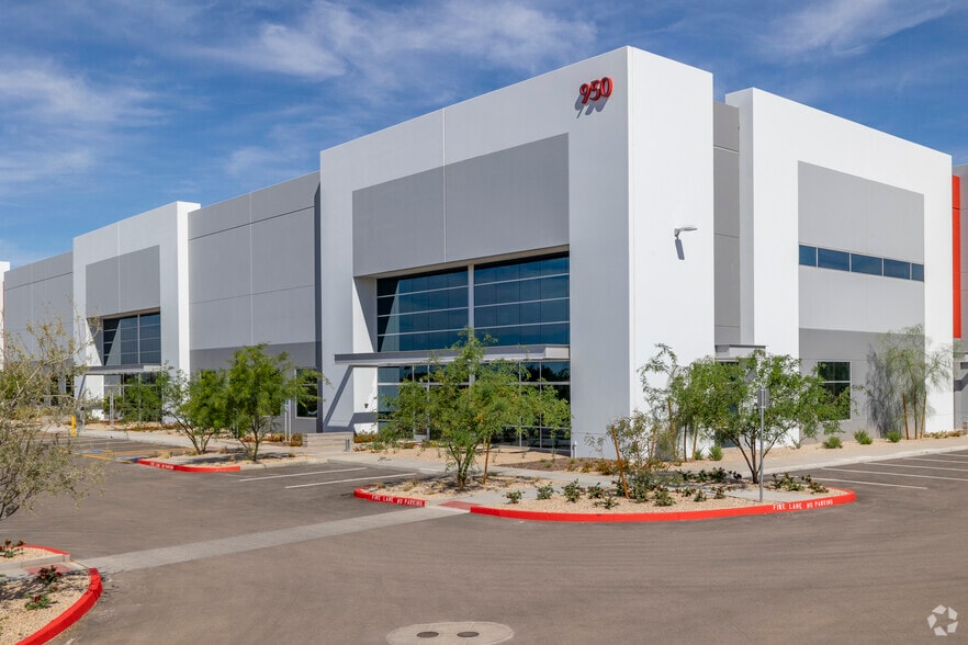 NWC N 7th Ave & W Rose Garden Ln, Phoenix, AZ for lease - Building Photo - Image 1 of 8