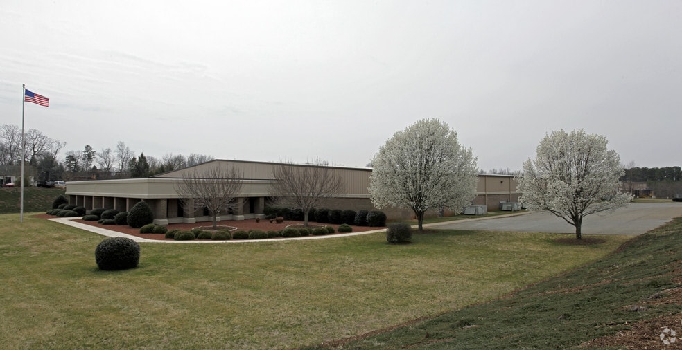 111 Cpp Global Dr, Mocksville, NC for sale - Primary Photo - Image 1 of 1