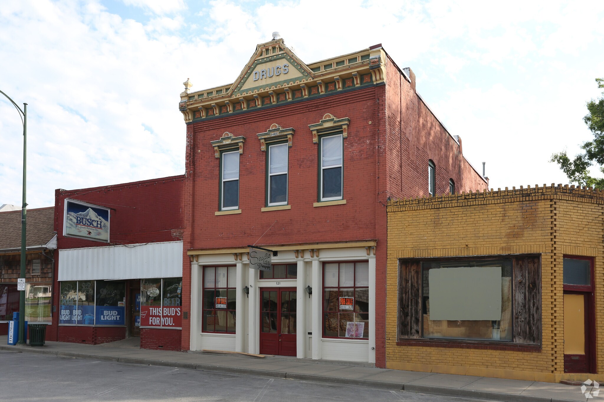 121 S 1st St, Pleasant Hill, MO for sale Primary Photo- Image 1 of 1