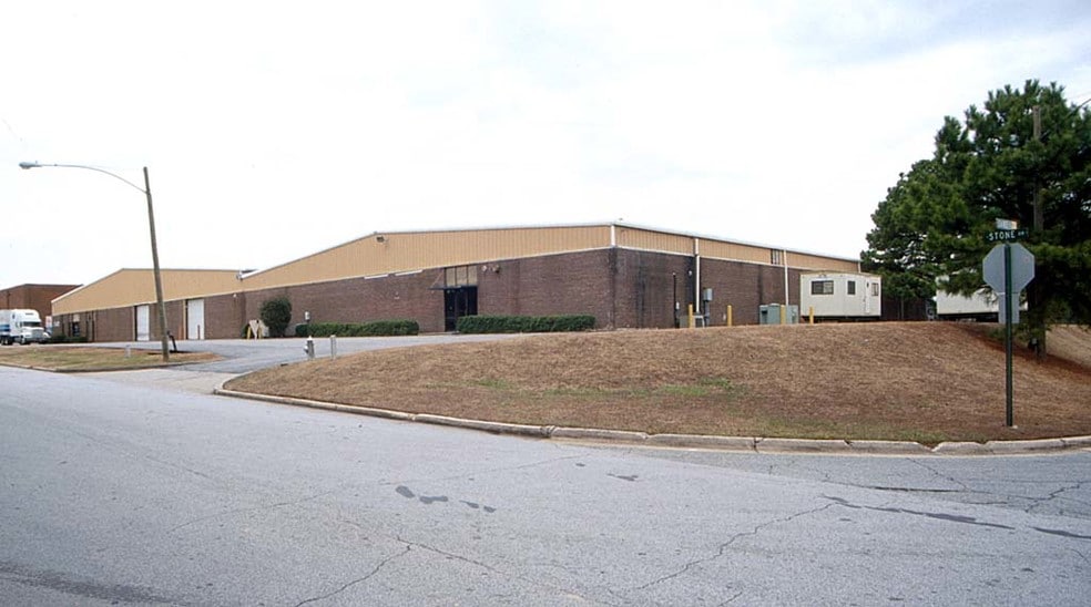 4732 Stone Dr, Tucker, GA for lease - Building Photo - Image 3 of 7