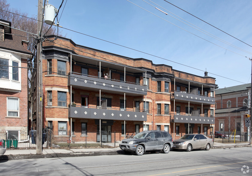 1384-1386 King St W, Toronto, ON for sale - Primary Photo - Image 1 of 2