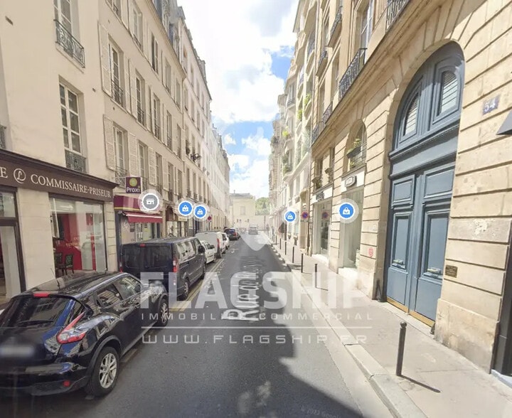 Retail in Paris for lease - Building Photo - Image 2 of 3