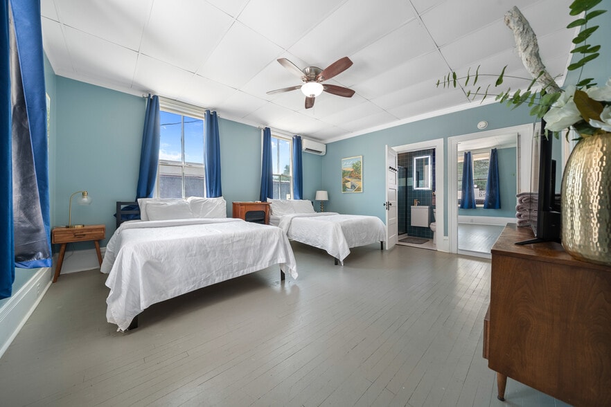 741 Park Ave, Hot Springs, AR for sale - Building Photo - Image 2 of 106