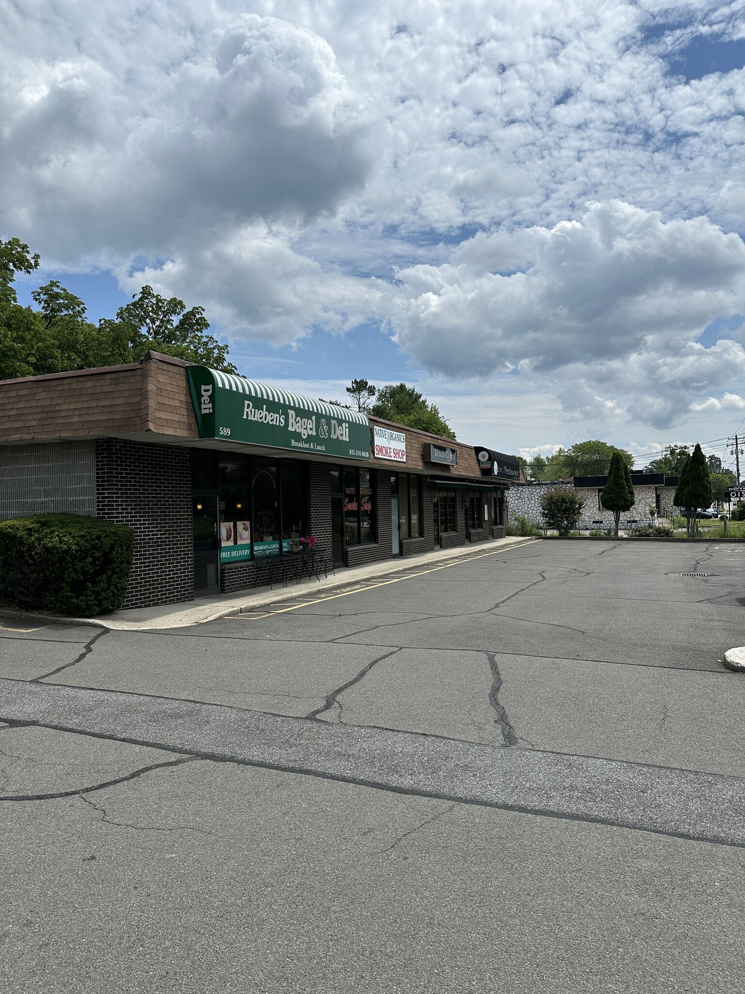 589 Route 303, Blauvelt, NY for lease Building Photo- Image 1 of 6