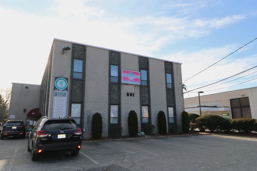 881 Allwood Rd, Clifton, NJ for lease - Building Photo - Image 1 of 4