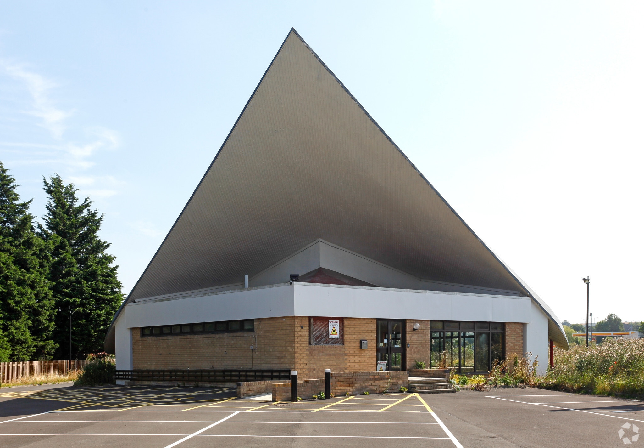 A1 Southbound, Retford for sale Primary Photo- Image 1 of 1