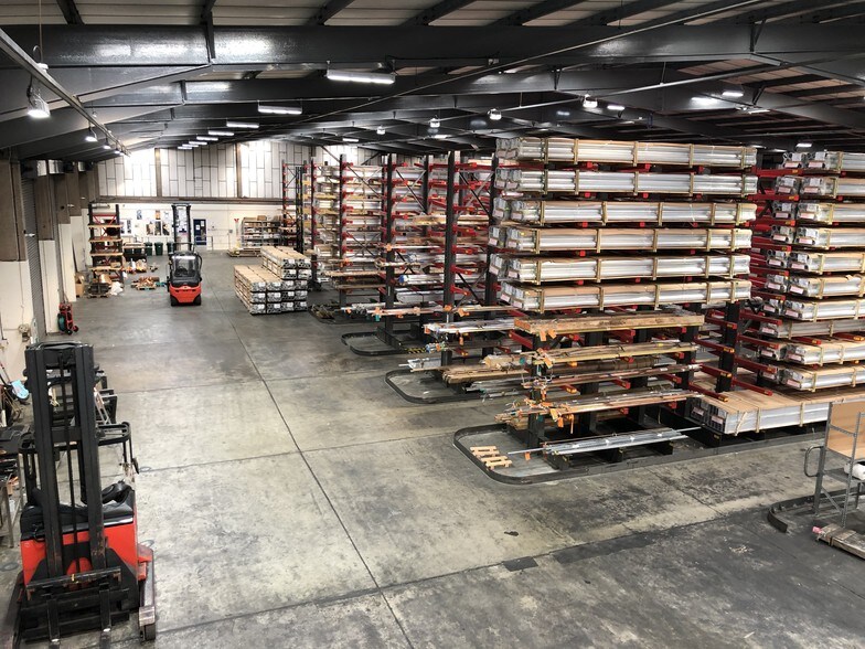 Aldridge Rd, Birmingham, WMD B42 2TX