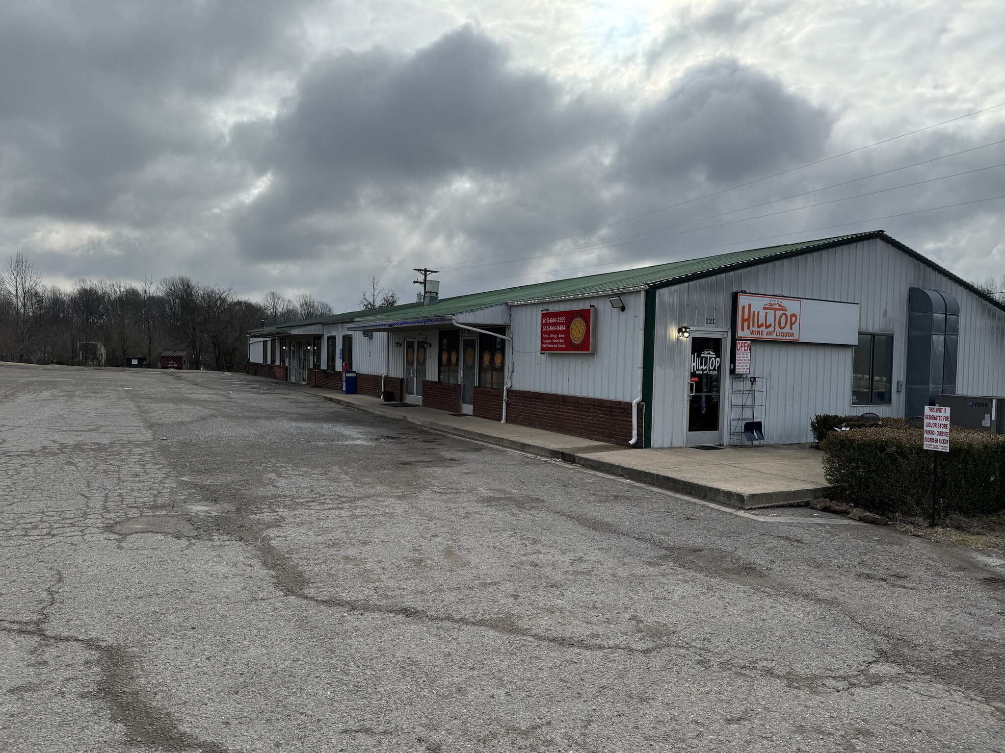 5204 Highway 31 E, Westmoreland, TN for sale Building Photo- Image 1 of 7