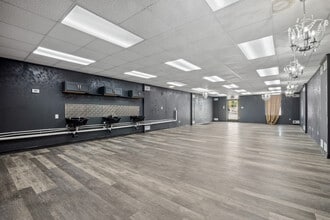 22211 W Warren St, Dearborn Heights, MI for lease Interior Photo- Image 2 of 11