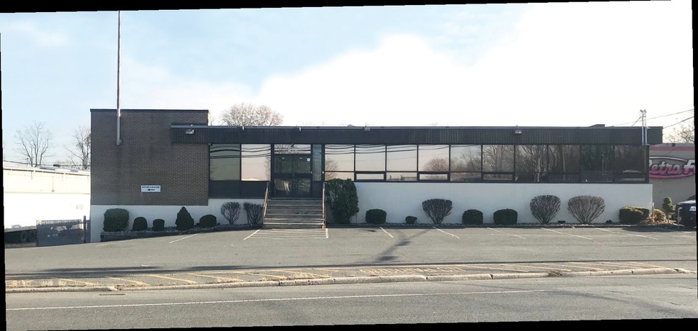 515 N Michigan Ave, Kenilworth, NJ for lease - Building Photo - Image 1 of 5