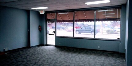 8206 Gravois Ave, Saint Louis, MO for lease Interior Photo- Image 2 of 7