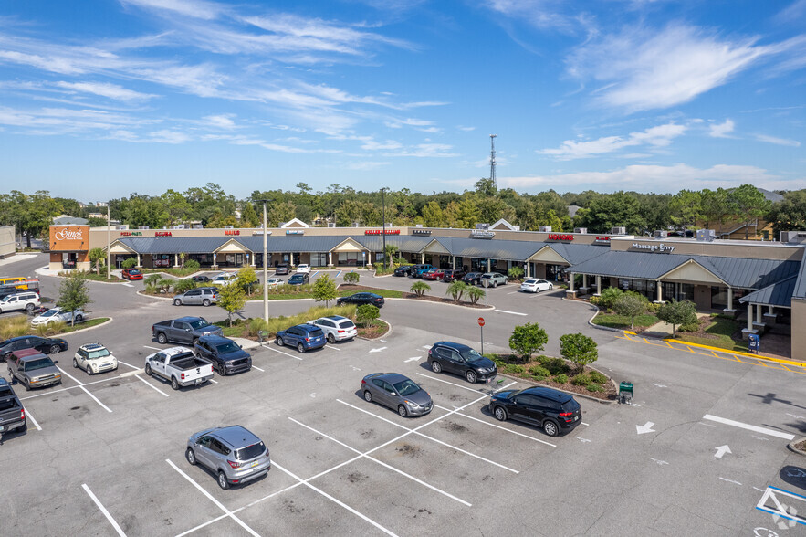 21 Alafaya Woods Blvd, Oviedo, FL for lease - Building Photo - Image 3 of 6