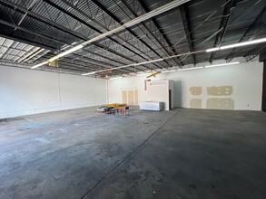 3750 SE Dixie Hwy, Stuart, FL for lease Interior Photo- Image 2 of 3