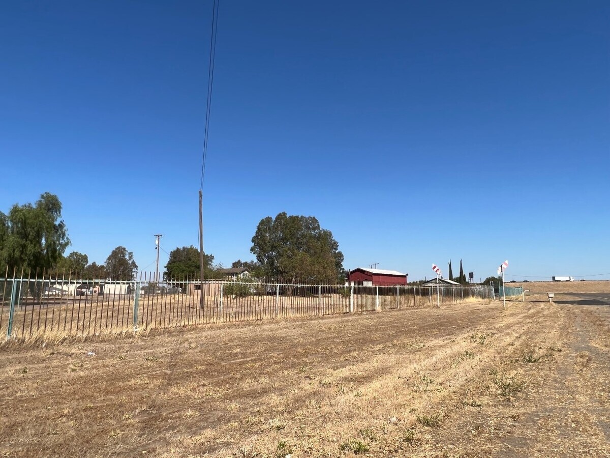 23559 Chowchilla Blvd, Chowchilla, CA 93610