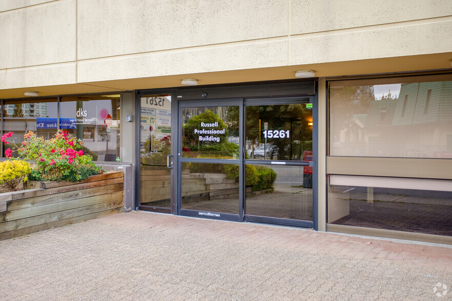 15261 Russel Ave, White Rock, BC for lease - Building Photo - Image 3 of 6