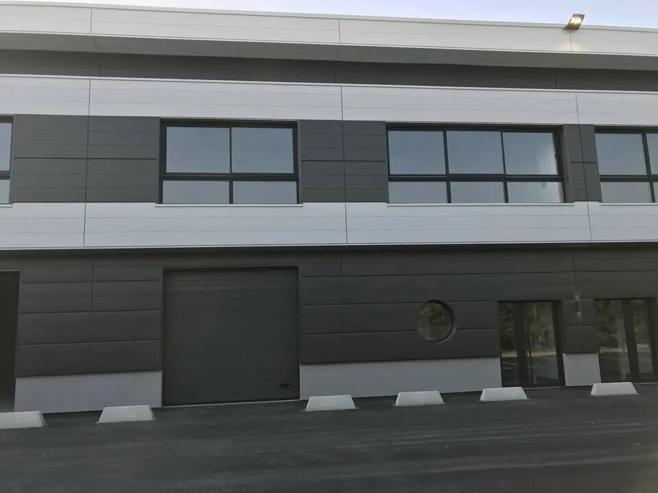 24 Allée De Dublin, Les Pavillons-sous-Bois for lease Building Photo- Image 1 of 9