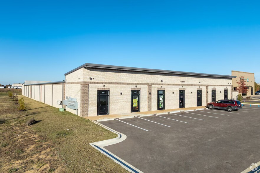 8101 Hacks Cross Rd, Olive Branch, MS for lease - Building Photo - Image 2 of 2