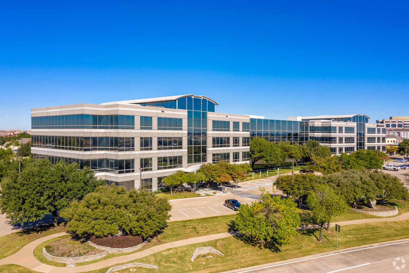 7301 N State Highway 161, Irving, TX 75039 - Plaza One61 | LoopNet