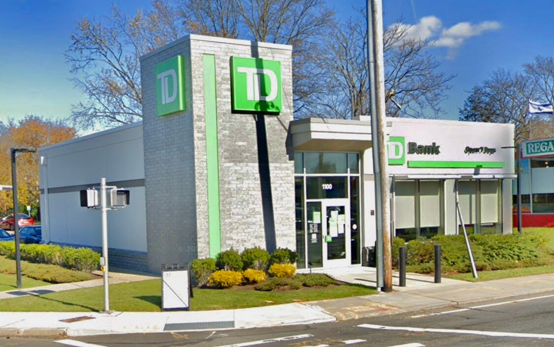 1100 Old Country Rd, Plainview, NY for sale Primary Photo- Image 1 of 1