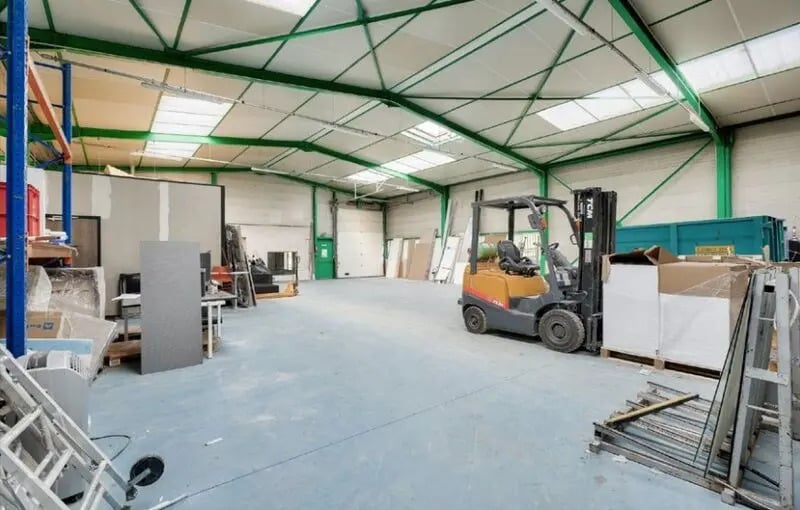 Location Local d'activités 126 m² à 1 738 m² - Photo 1