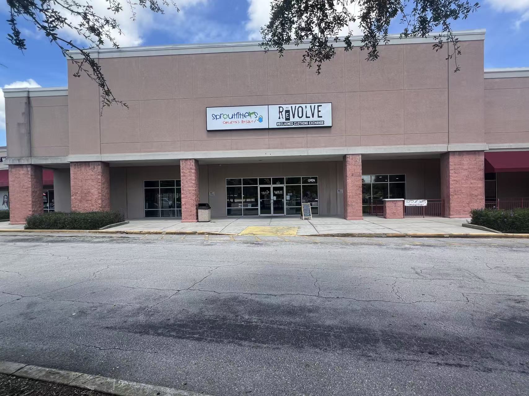 100-400 N Entrance Rd, Sanford, FL for lease Building Photo- Image 1 of 10