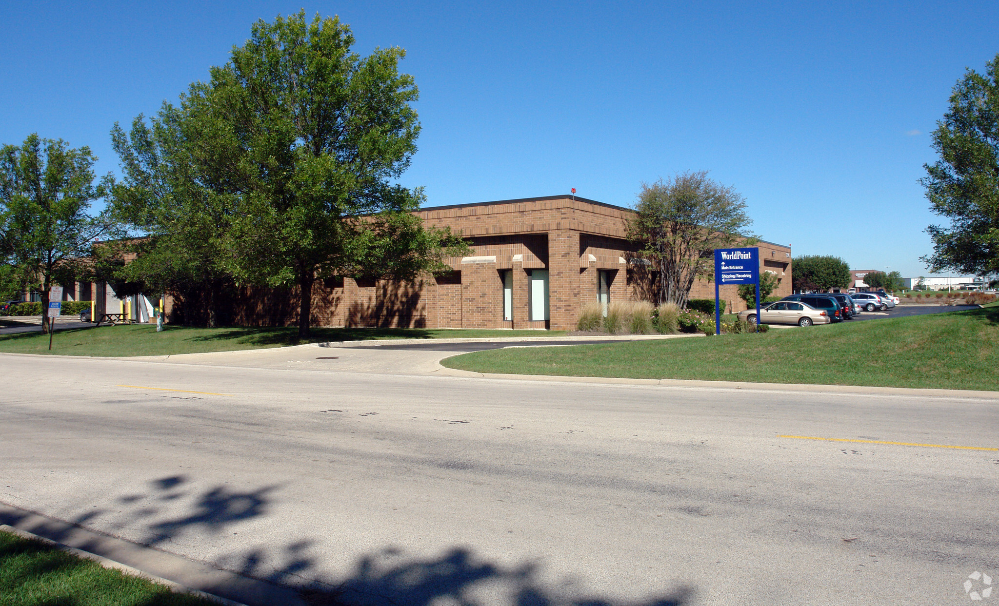 1326 S Wolf Rd, Wheeling, IL for lease Primary Photo- Image 1 of 4